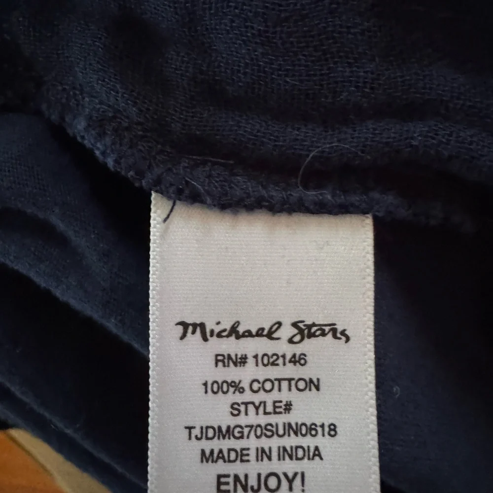 Michael Stars Navy Blue Top - Picture 4 of 4